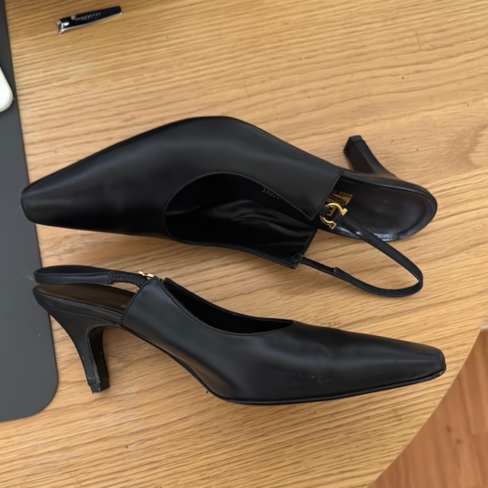 FERRAGAMO KITTEN HEELS
